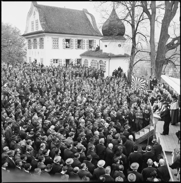Obwalden voter's meeting at Landenberg 1966.