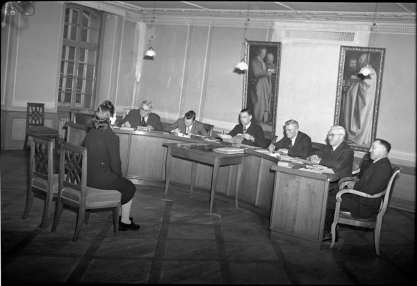 Workers, accused after going on strike; 1947.