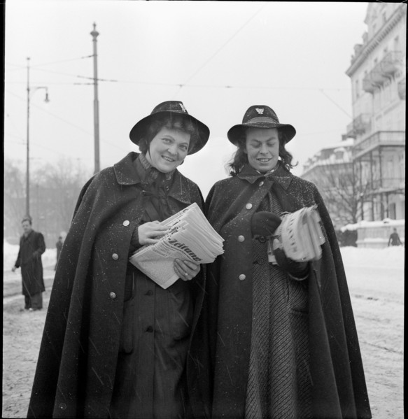 Women during World War 2; postwoman; 1940