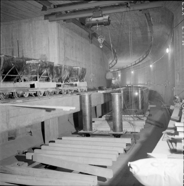 Tunnel in CERN proton synchrortron laboratory 1956