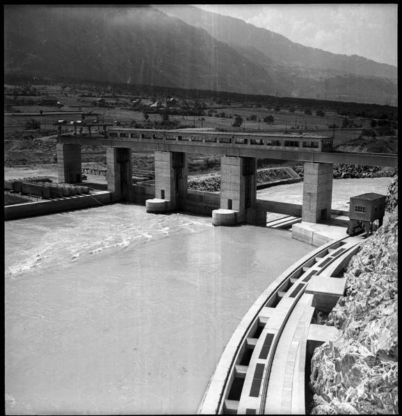 Lavey power station, dam near Vernayaz 1952
