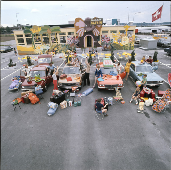 Family holiday: going camping with own car, symbol 1973