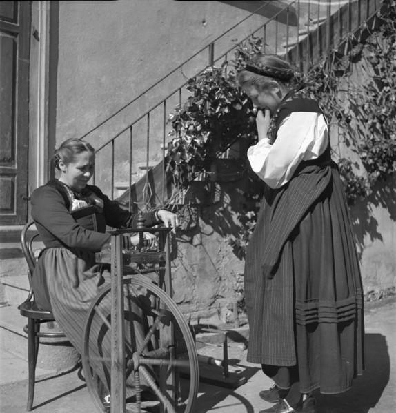 Woman spinning wool, 1941