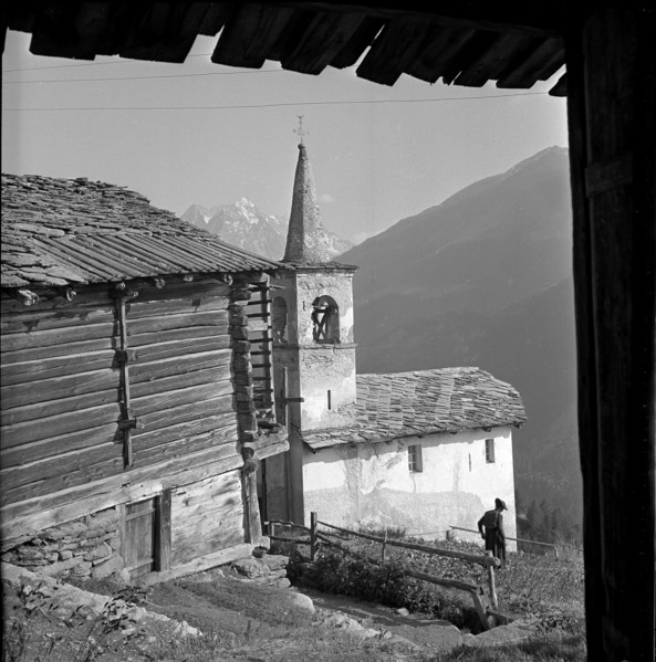 Mountain village St. Martin in the Valais, 1942