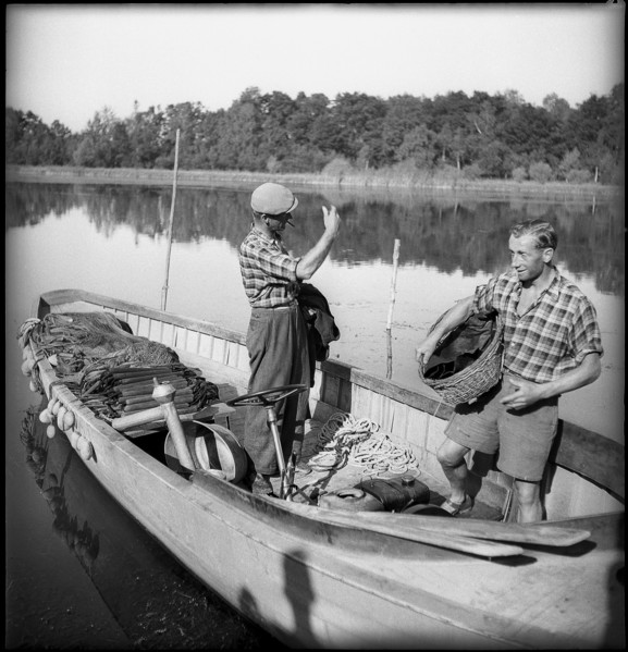 Swiss fishermen on Lake Constance on fishing boat 1945