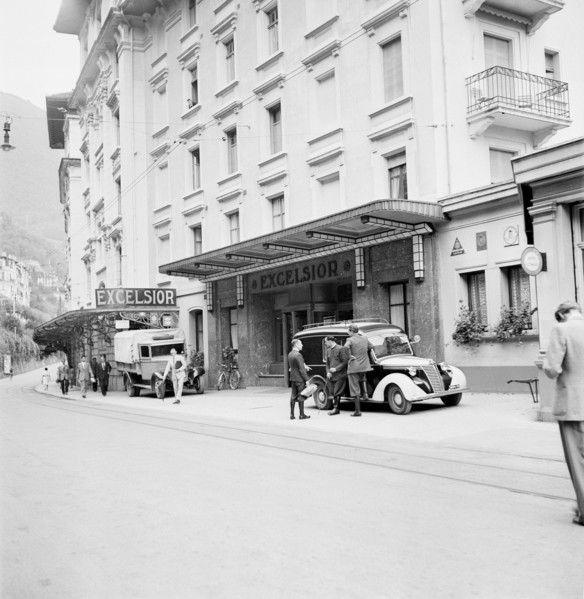 Hotel guests arriving in the Hotel Excelsior, Montreux around 1948