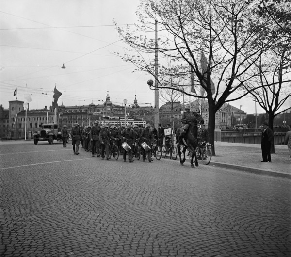 Preparations of the Sechselaeuten in Zurich, 1950