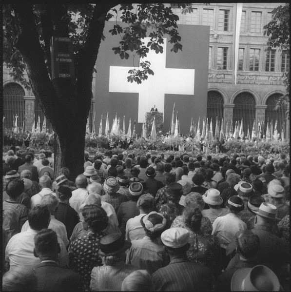 Zurich, mayor Emil Landolt giving an address, national holiday celebration; 1963