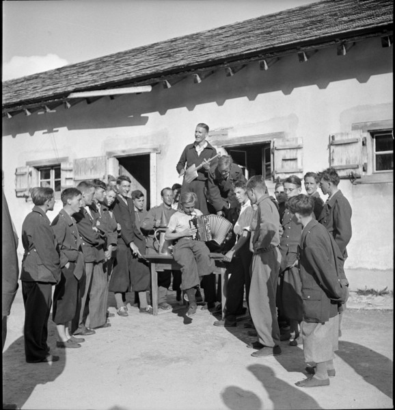 Mountain training for young people 1941