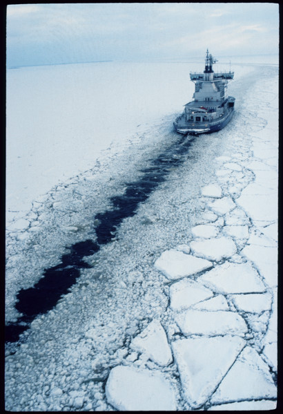 Icebreaker Kontio in the Baltic Sea 1988