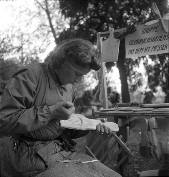 Women's reserve unit; wood carving; 1942