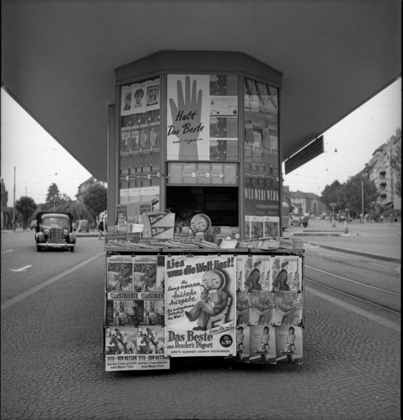 Azed newsstand: advertising for Das Beste, 1948
