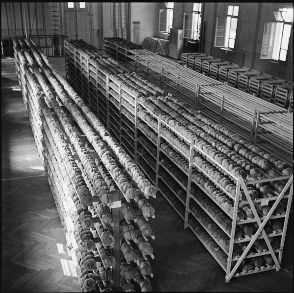 Stock, bread for the armed forces; gymnasium becomes warehouse; 1939