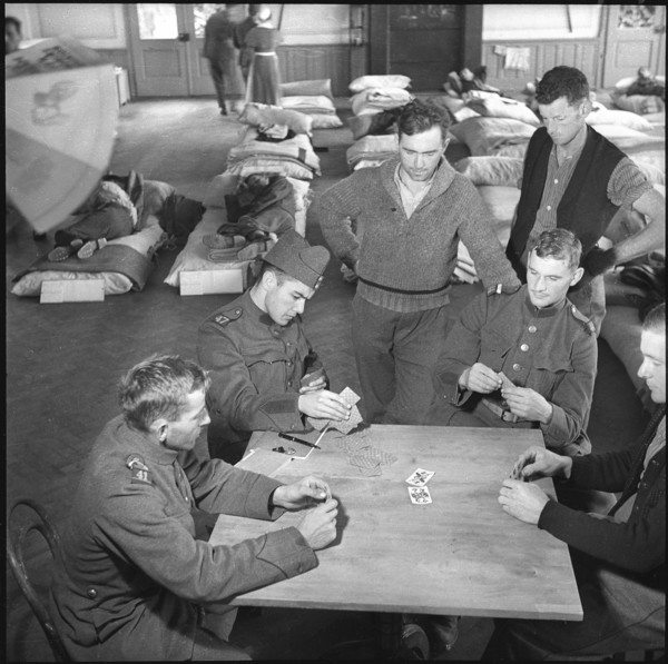 Soldiers Playing Cards, MSA Lucerne, 1939
