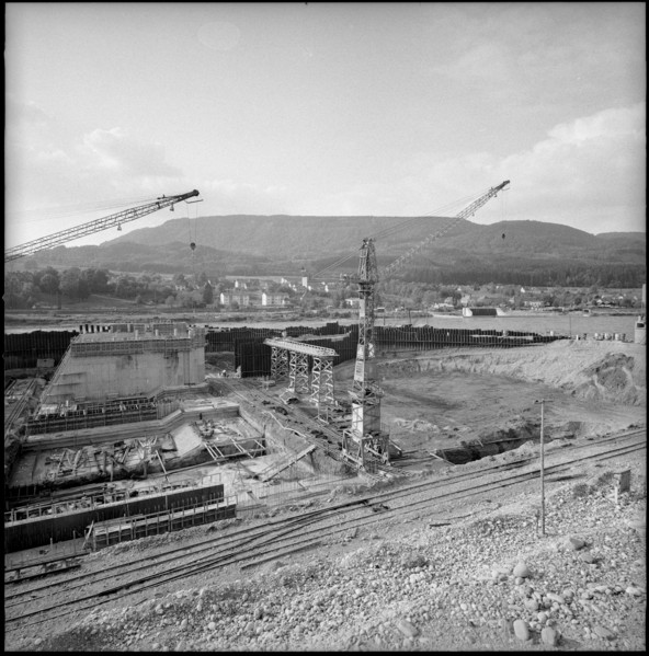 Weir under construction, power station Stein/Säckingen 1961