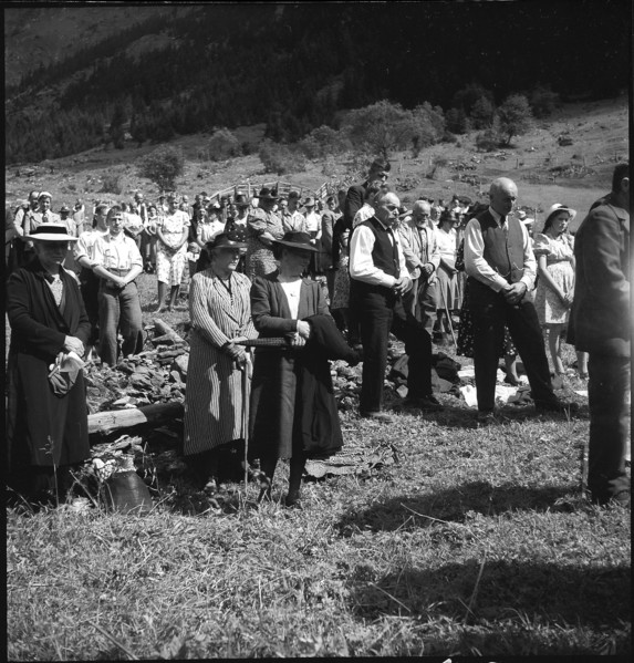 Prayer during Gasternpredigt, sermon in the Gastern valley, 1941