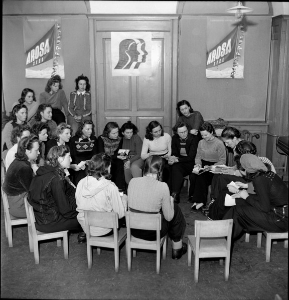 Sports performance program for girls 1943: ski