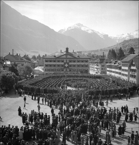 Glarus voter's meeting, the Ring 1942