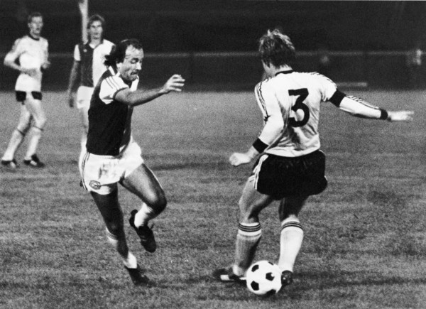 UEFA Cup: Progres Niederkorn - Grasshopper, Meyer, Margue