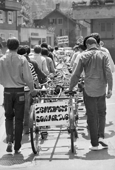 Bicycle for 28 people, 1967