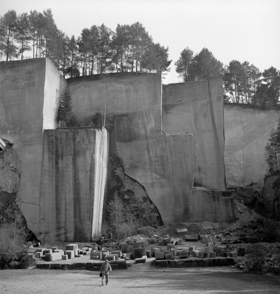 Quarry, sandstone quarry near the city of Bern; 1941
