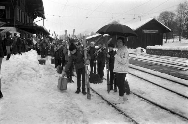 26th Swiss Youth Ski Camp: Arrival, 1967