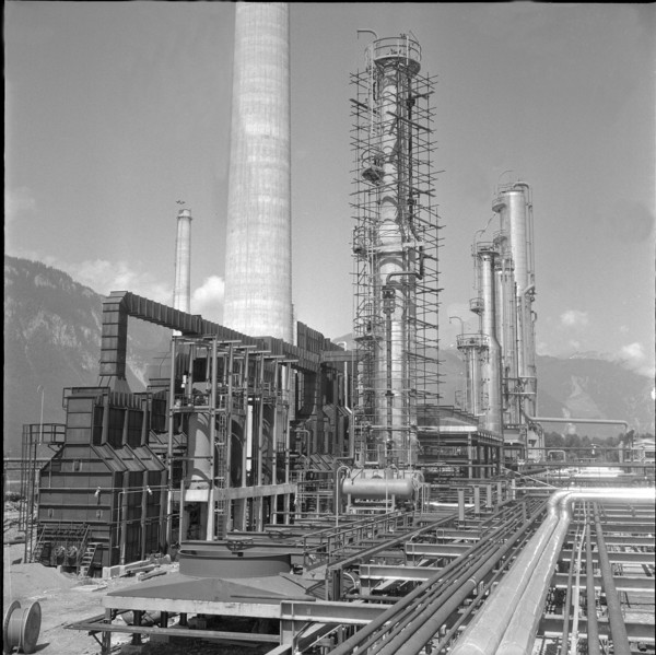 Collombey, refinery; 1963