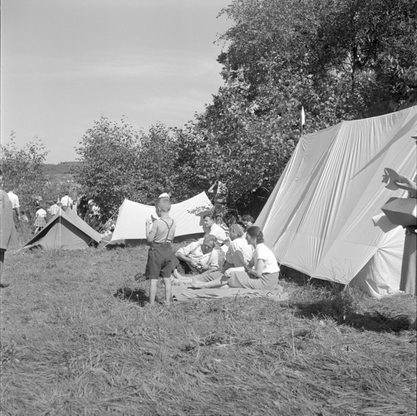 Spectators at the air show, opening of ZurichKloten Airport in 1953