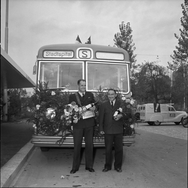 Inauguration of the BucheggplatzWaidspital bus line, 1953
