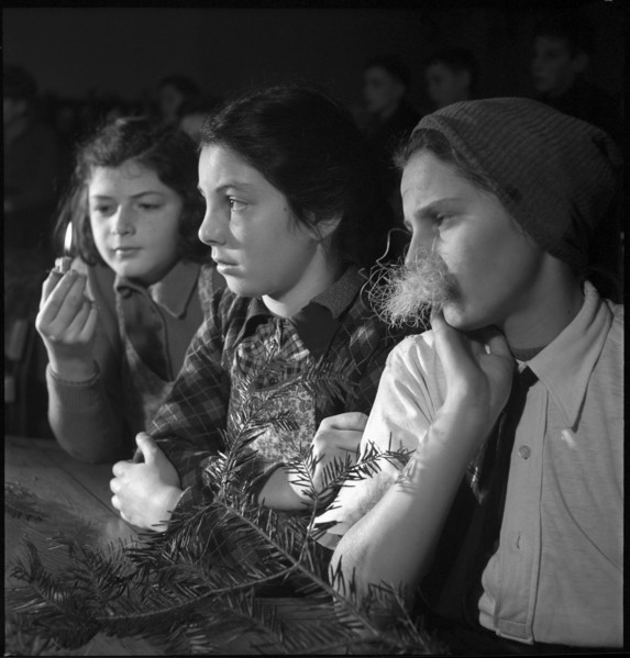 Girls on school New Year's Eve 1944