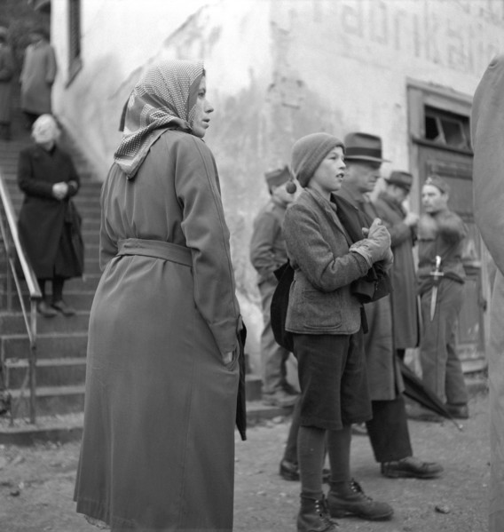 WW2: Bombing in Diessenhofen 1944, shocked villagers