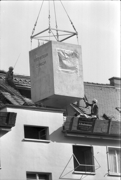 Münster VS: tubber making wooden barrel. 1941
