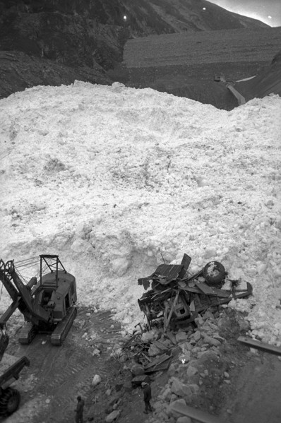 Mattmark glacial ice avalanche, search for the missing workers, persons, 1965