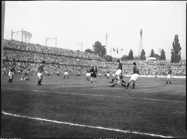 1954 FIFA World Cup quarterfinal: Switzerland vs. Austria
