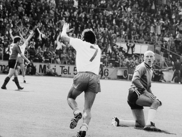 Cup final 1974: Neuchatel Xamax  FC Sion; Barberis, Biaggi