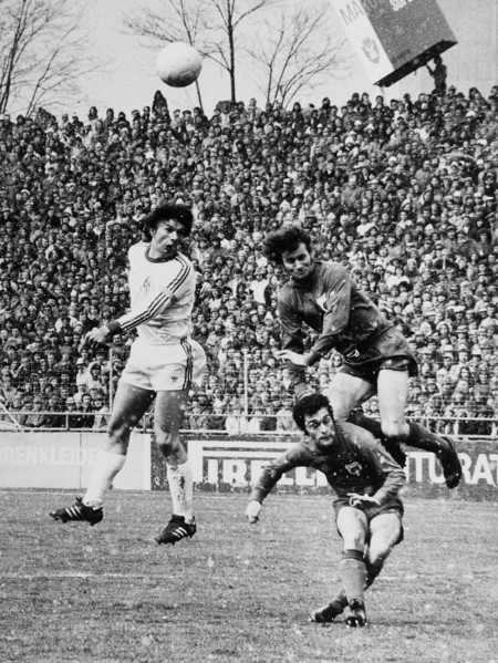 Cup Final 1975: FC Basel  FC Winterthur; Risi, Hasler, Fischli