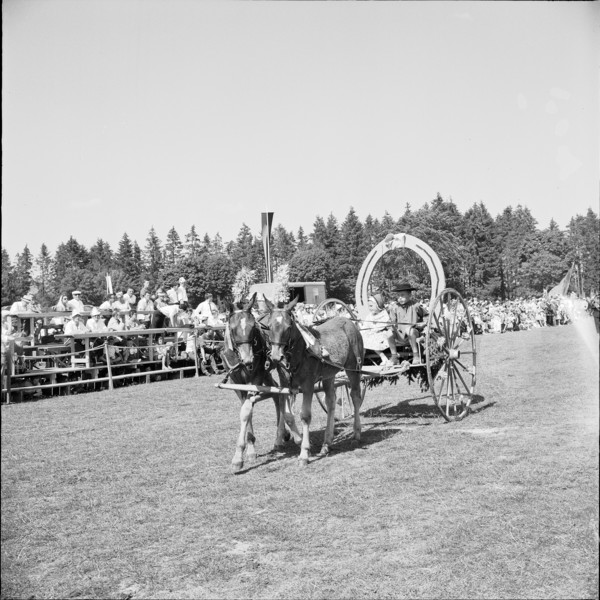 59th MarchéConcours Saignelégier, horseshoe carriage, 1962