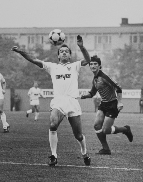 UEFA Cup 1985/86: Xamax Neuchatel  Lokomotiv Sofia; Ruedi Elsener, Lalov