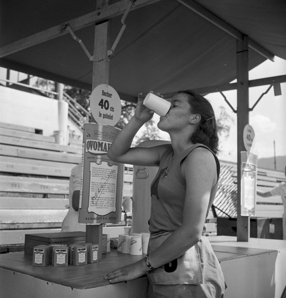 Swiss Championships 1947 Zurich: high-jumper Hans Wahli wins