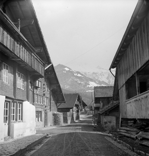 Wooden houses in Brienzwiler; 1940.