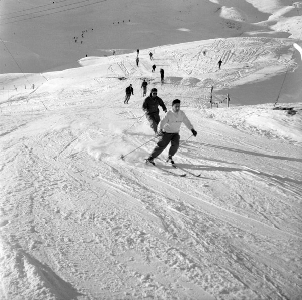 Ski school leader course in Wengen, 1956.