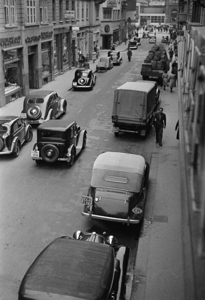 Traffic in Zurich, 1946.