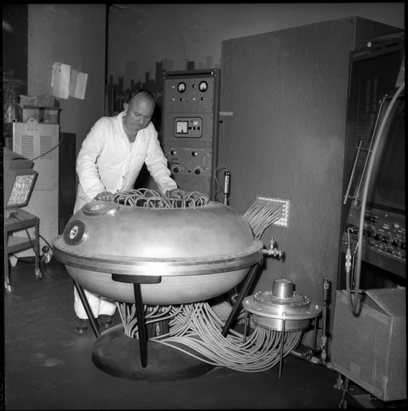 Exhibition for the Zweite Atomkonferenz, 1958.