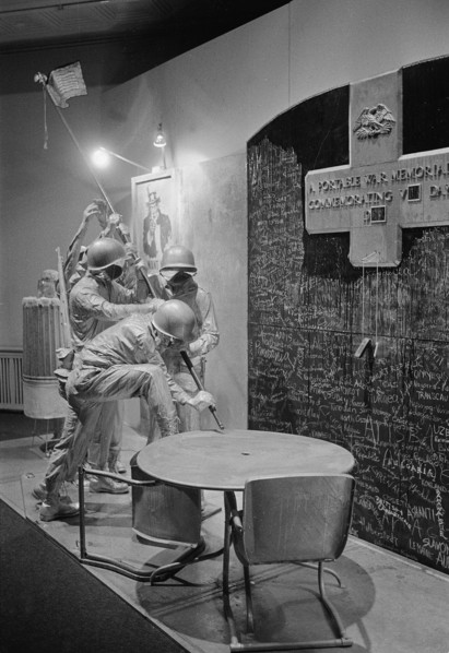 Edward Kienholz Exhibition at the Kunsthaus Zürich.