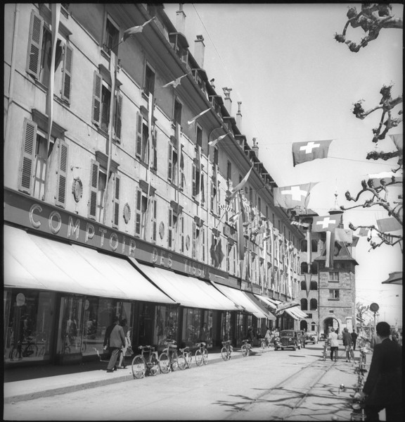 May 8th. 1945: Armistice's day in Geneva, houses with flags.