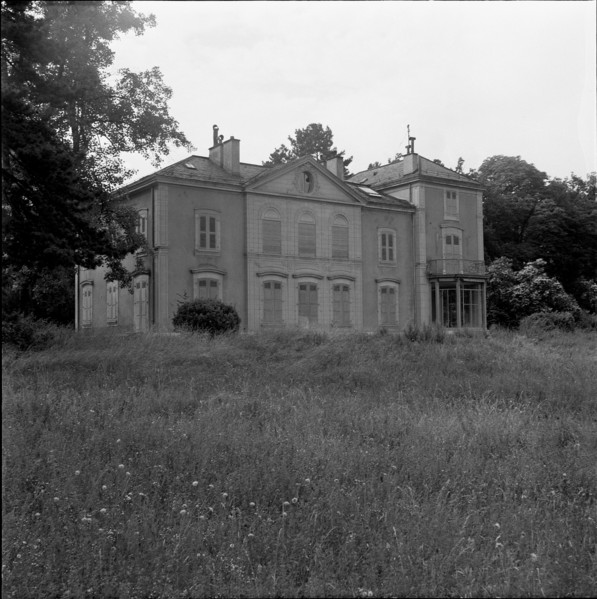 Geneva: Villa La Chêne; 1955.