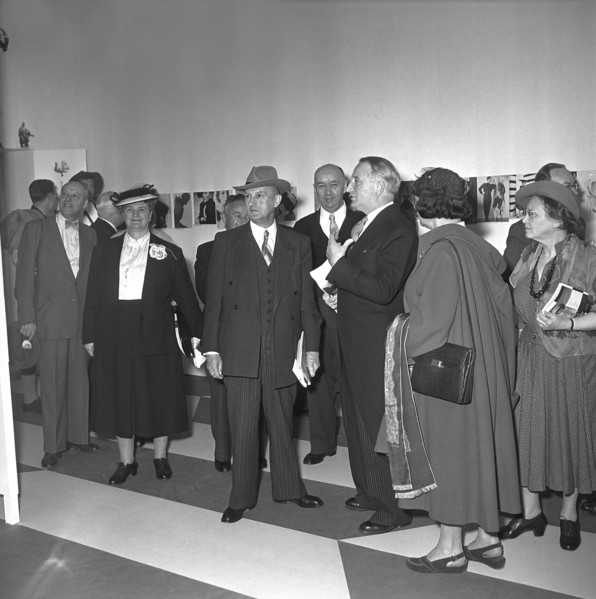 Federal councillor Etter at photo world fair in Lucerne, 1952.
