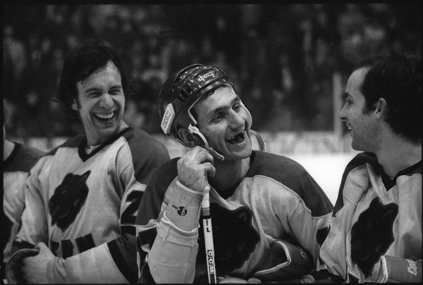 NLA 1974/75: SC Berne celebrating championship; Cadieux.