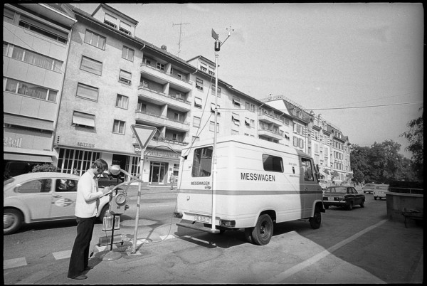 Monitoring car doing measurement of air pollution, 1973.