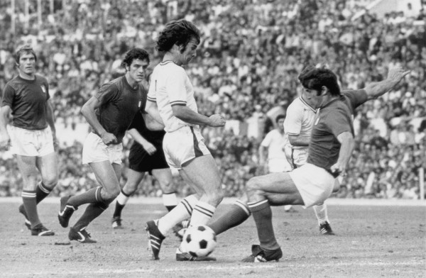 international match Italy - Switzerland 1973: Gabet Chapuisat.